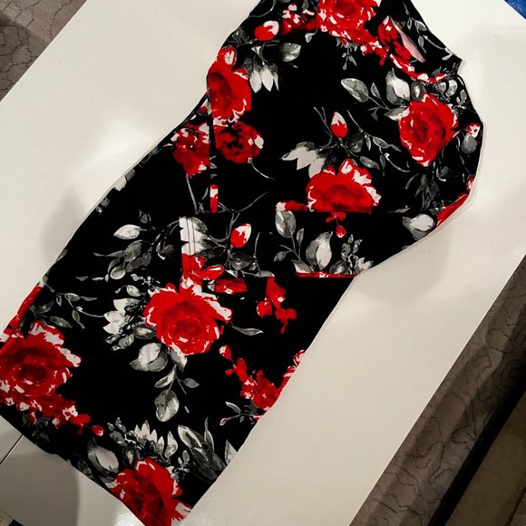 Floral Dress - (Has Some Give / new / Small Size) (free w/purchase) - Picture 2 of 13